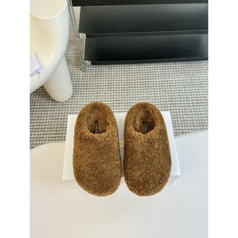 Other Slippers